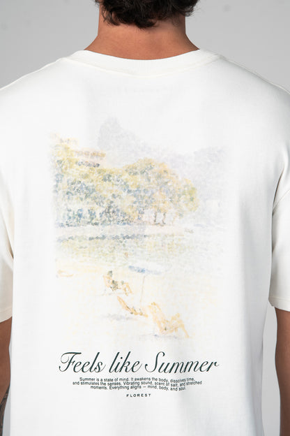 Camiseta Feels Like Summer Oversized Off-White