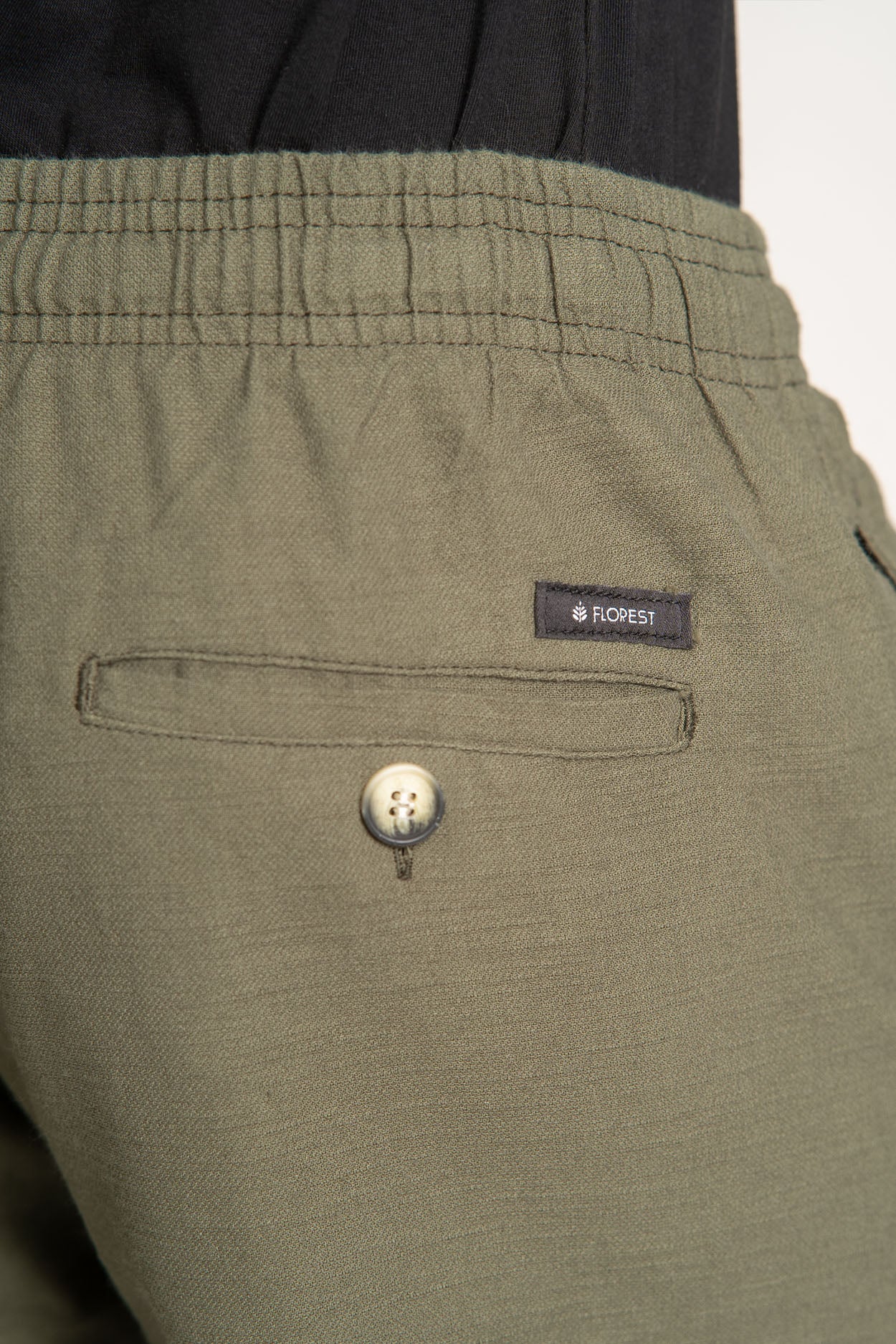 Short Bobby Verde Militar